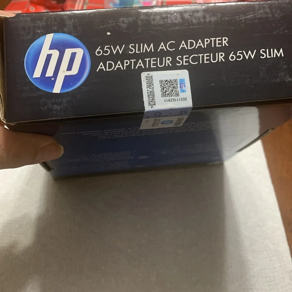 Hp 65w slim AC adapter new in box